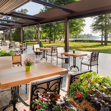Ξενοδοχείο Landmark Creek & Wellness 4*