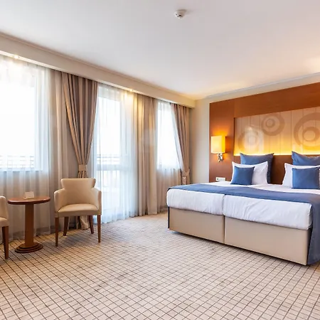 Ξενοδοχείο Landmark Creek & Wellness 4*