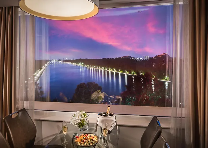 Landmark Creek & Wellness