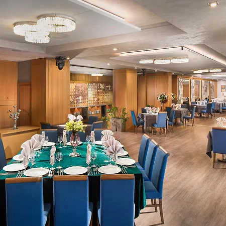 호텔 Landmark Creek & Wellness 4*