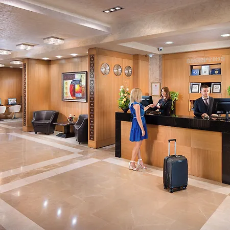Landmark Creek & Wellness 4*