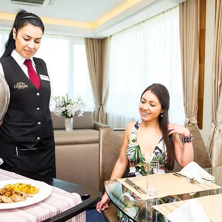 Landmark Creek & Wellness 4* بلوفديف