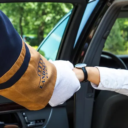 Landmark Creek Hotel & Wellness Plovdiv 호텔